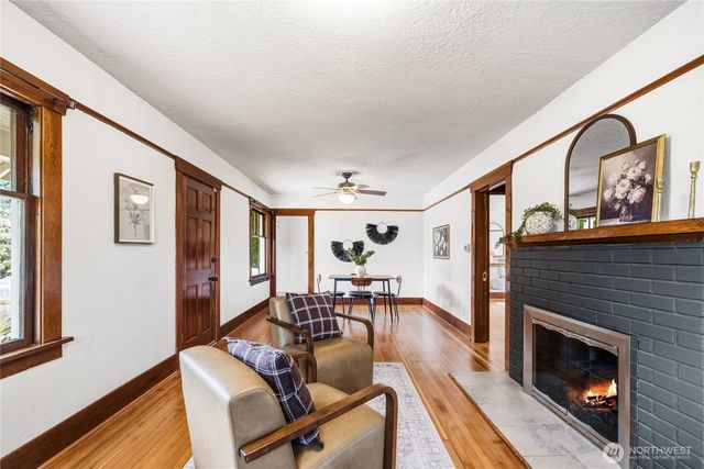 4201 N 24th Street, Tacoma, WA 98406