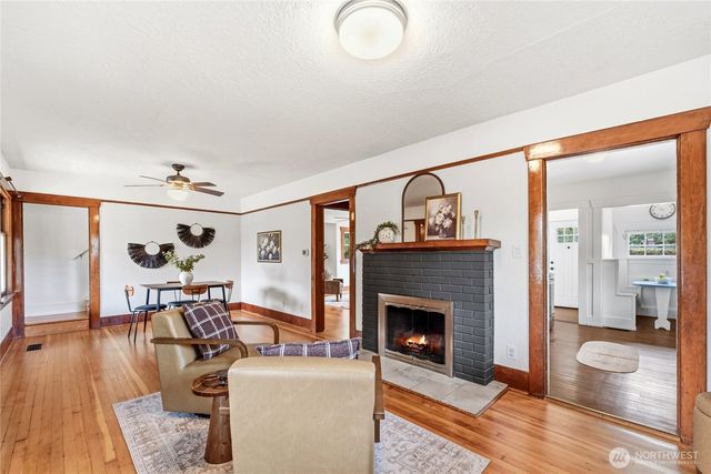 4201 N 24th Street, Tacoma, WA 98406