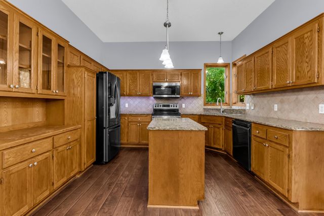 13992 W Virginia Avenue, Savage, MN 55378