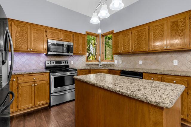 13992 W Virginia Avenue, Savage, MN 55378