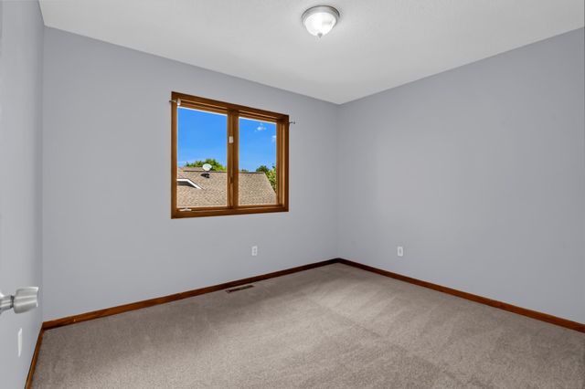 13992 W Virginia Avenue, Savage, MN 55378