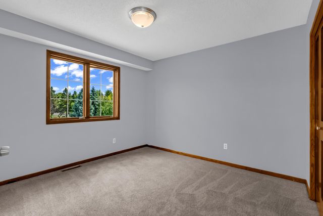 13992 W Virginia Avenue, Savage, MN 55378