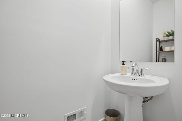 607 Pilot Street, Marlboro, NJ 07746