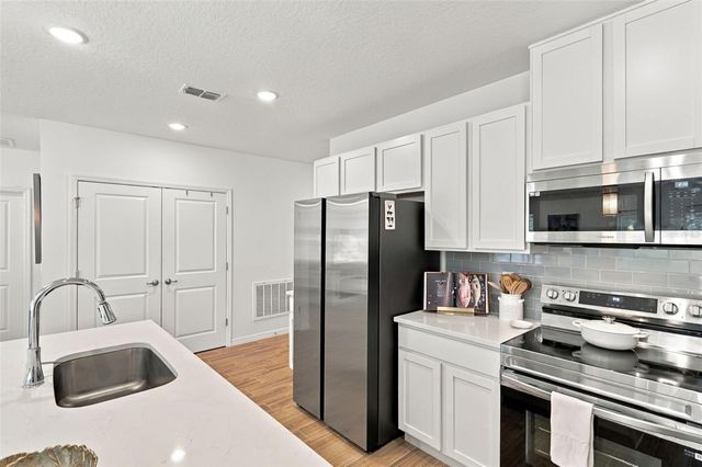 1656 ANDOVER RIDGE DRIVE, Deland, FL 32720