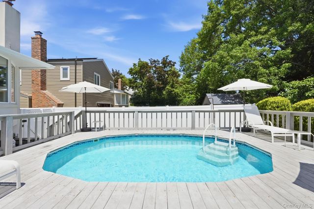 3929 Carrel Boulevard, Oceanside, NY 11572