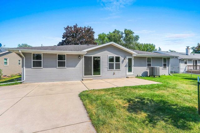 2354 EAST RIVER DRIVE, Green Bay, WI 54301