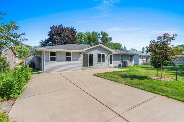 2354 EAST RIVER DRIVE, Green Bay, WI 54301
