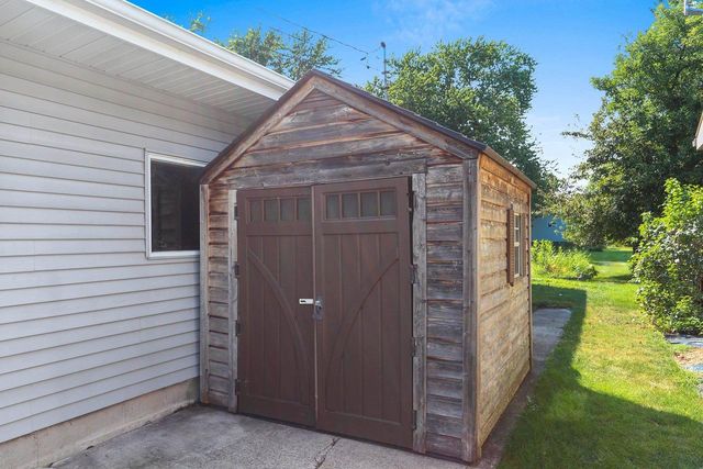 2354 EAST RIVER DRIVE, Green Bay, WI 54301