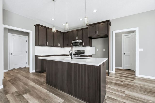 1201 Zenos Boulevard, Fort Wayne, IN 46818