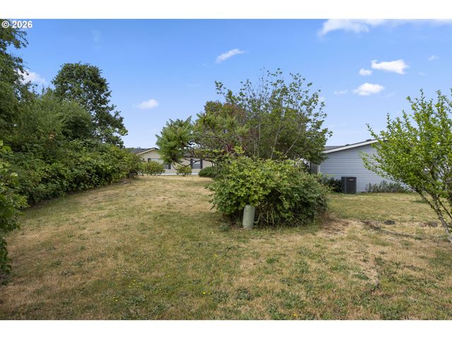 17561 Sw HANCOCK Way, Beaverton, OR 97006