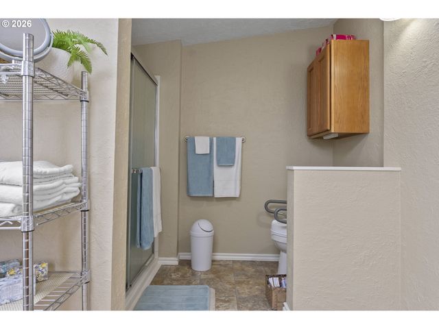 17561 Sw HANCOCK Way, Beaverton, OR 97006