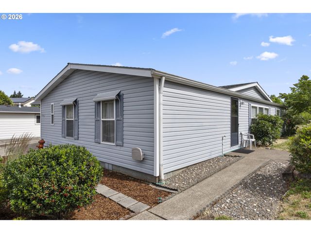 17561 Sw HANCOCK Way, Beaverton, OR 97006