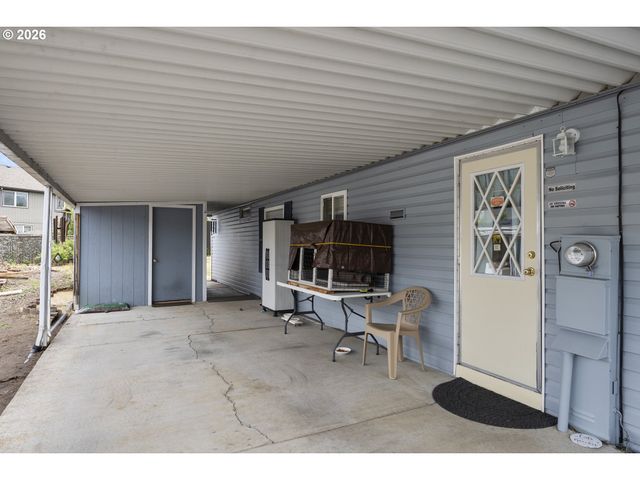 17561 Sw HANCOCK Way, Beaverton, OR 97006