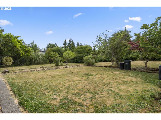 17561 Sw HANCOCK Way, Beaverton, OR 97006