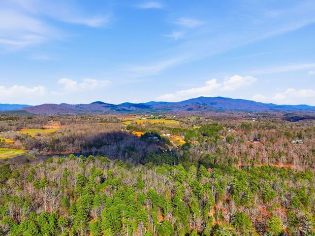 269 Blackberry Falls Drive, Ellijay, GA 30536