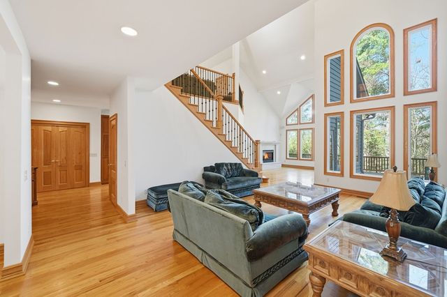 269 Blackberry Falls Drive, Ellijay, GA 30536