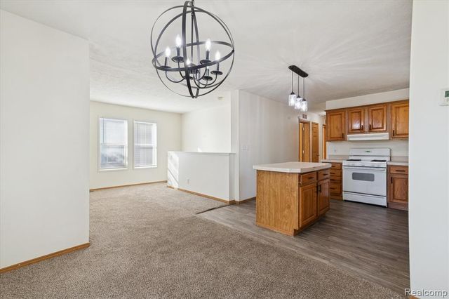 4004 Howe Road, Wayne, MI 48184