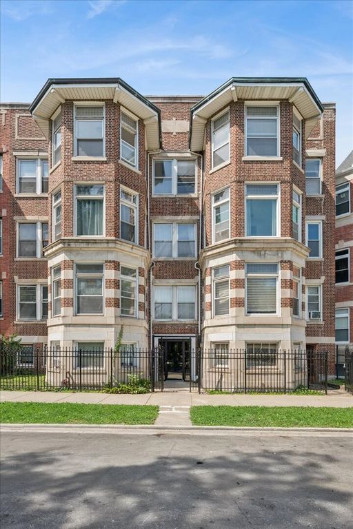 4530 S King Drive, Chicago, IL 60653 — photo 2