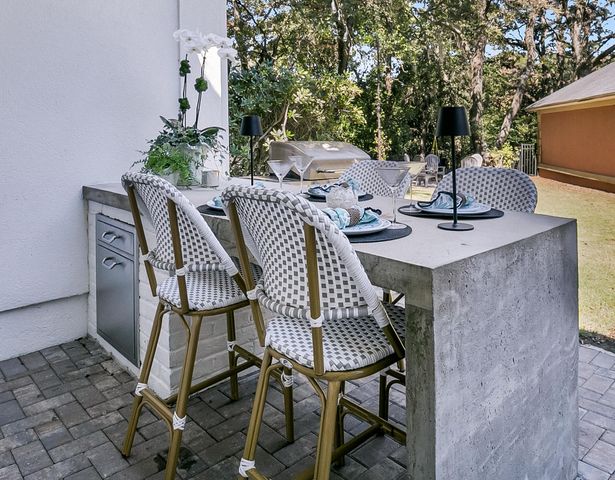 260 Alexandra Drive, Mount Pleasant, SC 29464