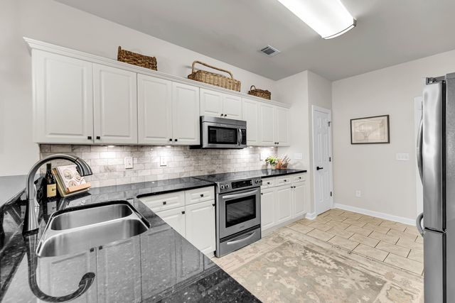 260 Alexandra Drive, Mount Pleasant, SC 29464