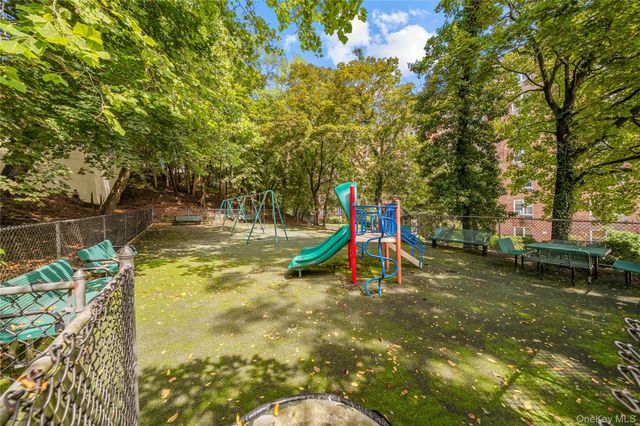 3 sadore Lane 6X, Yonkers, NY 10710
