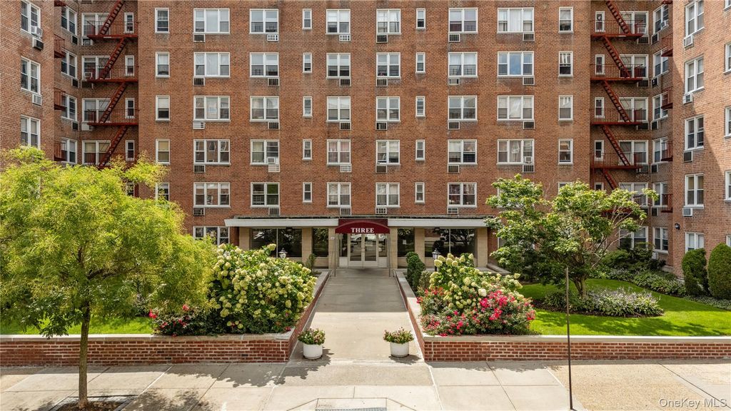 3 sadore Lane 6X, Yonkers, NY 10710 — photo 2