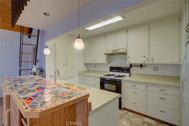 1699 Langton Street, Cambria, CA 93428