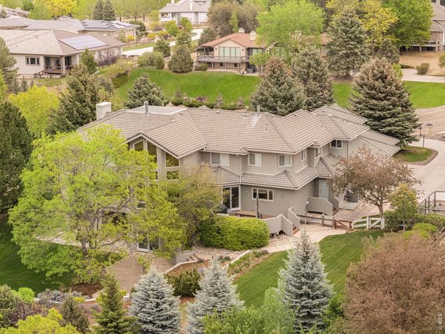 8528 Skyland Dr, Niwot, CO 80503