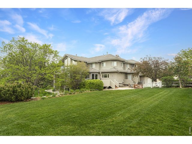 8528 Skyland Dr, Niwot, CO 80503
