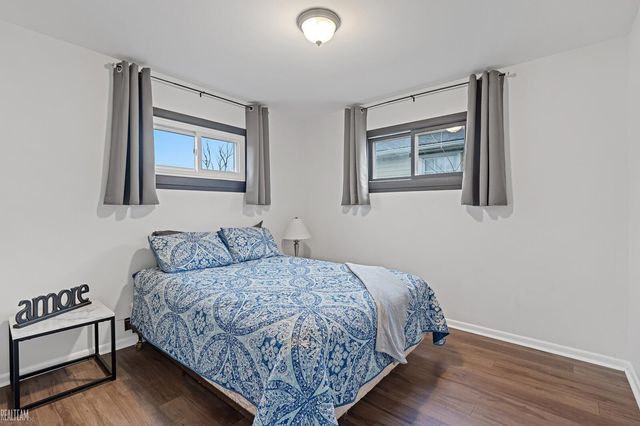 4993 Clippert Street, Dearborn Heights, MI 48125