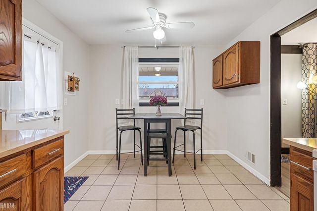 4993 Clippert Street, Dearborn Heights, MI 48125