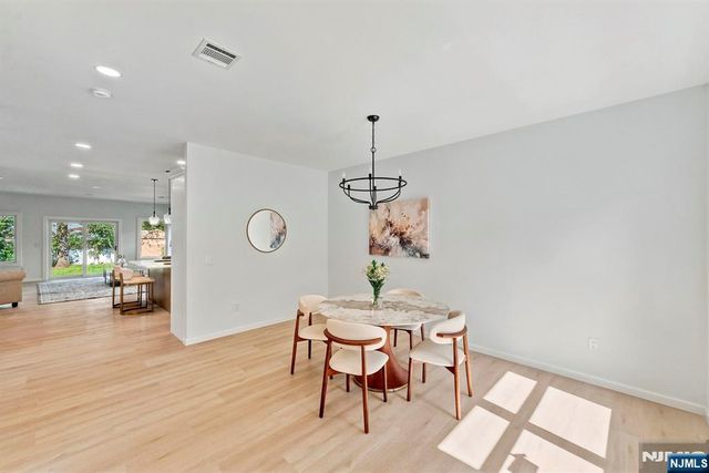 139 Main Street, Franklin, NJ 07416