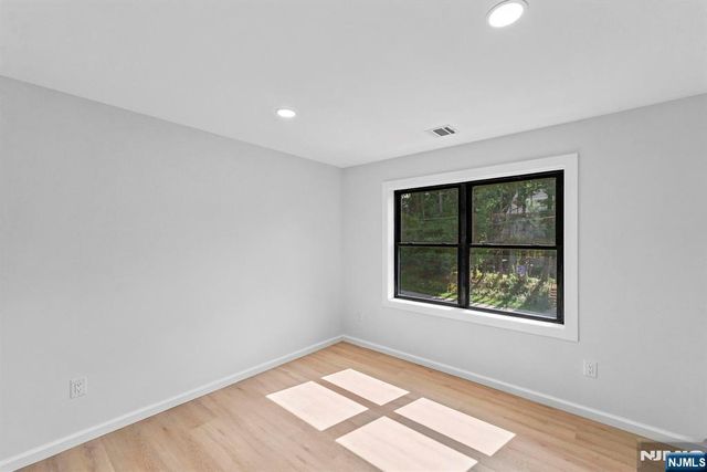 139 Main Street, Franklin, NJ 07416