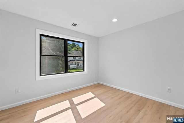 139 Main Street, Franklin, NJ 07416