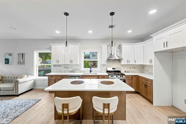 139 Main Street, Franklin, NJ 07416