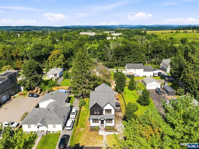139 Main Street, Franklin, NJ 07416