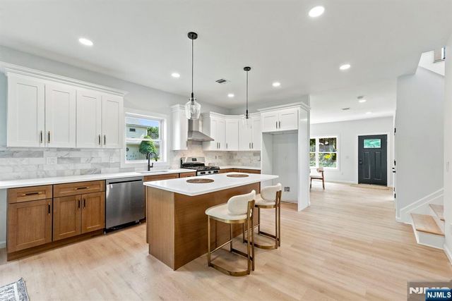 139 Main Street, Franklin, NJ 07416