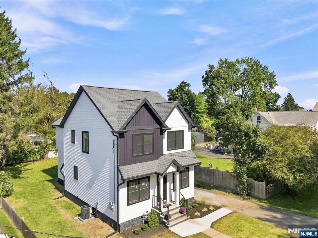 139 Main Street, Franklin, NJ 07416