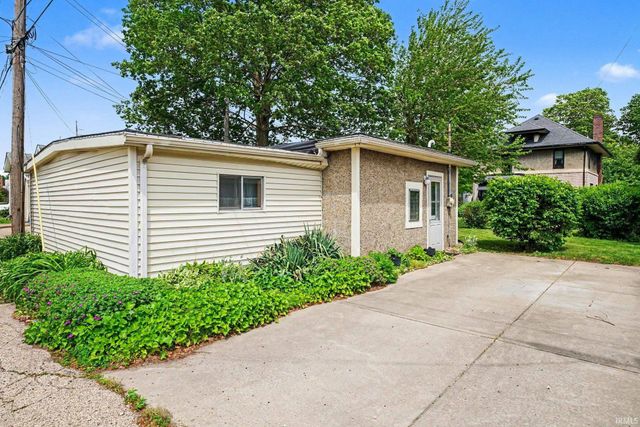 117 N 6th Street, Goshen, IN 46528