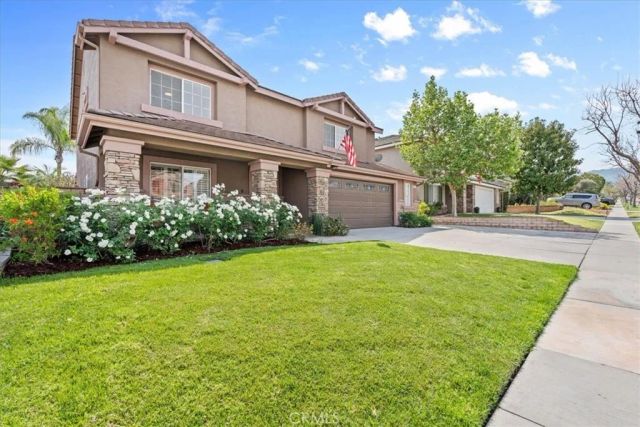 2511 Gilbert Avenue, Corona, CA 92881