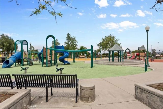 2511 Gilbert Avenue, Corona, CA 92881