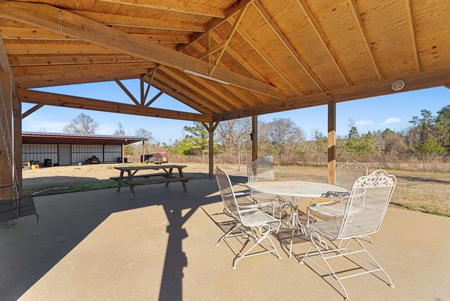 6088 County Road 1804, Jacksonville, TX 75766