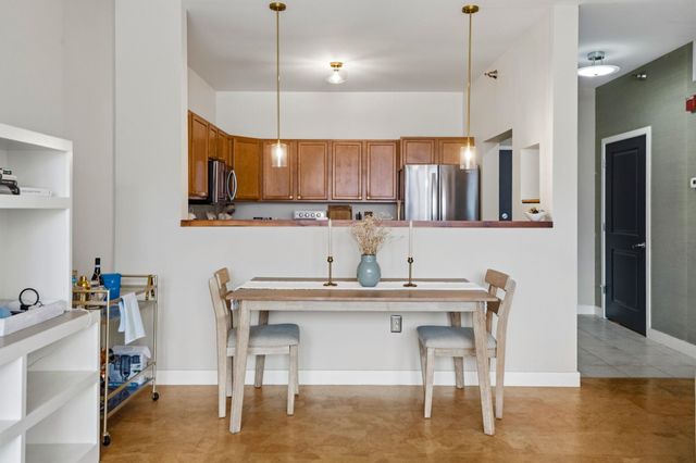 370 Farrell St Apt 303, South Burlington, VT 05403