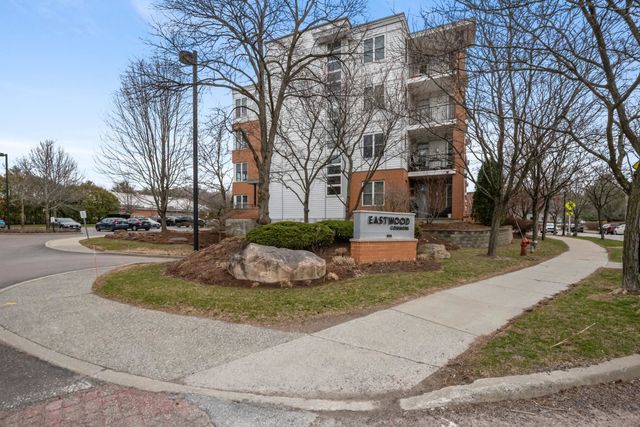 370 Farrell St Apt 303, South Burlington, VT 05403