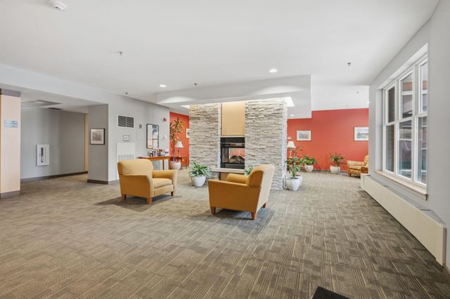370 Farrell St Apt 303, South Burlington, VT 05403
