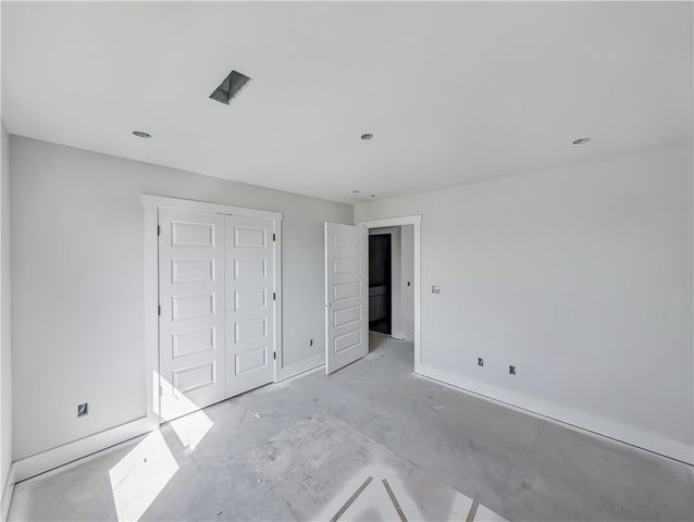 6905 SW Basswood Avenue, Bentonville, AR 72713