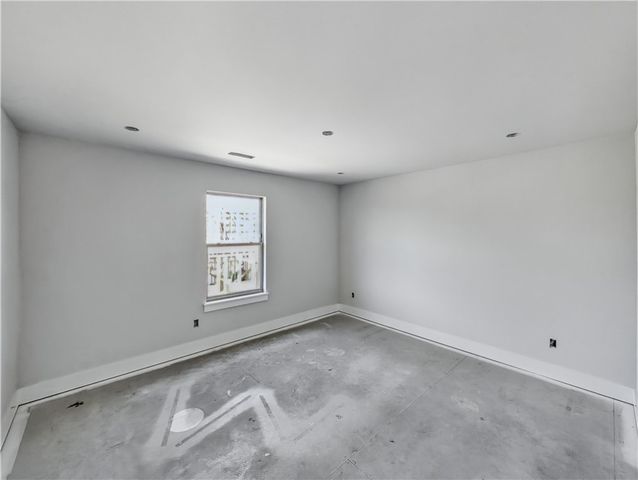 6905 SW Basswood Avenue, Bentonville, AR 72713