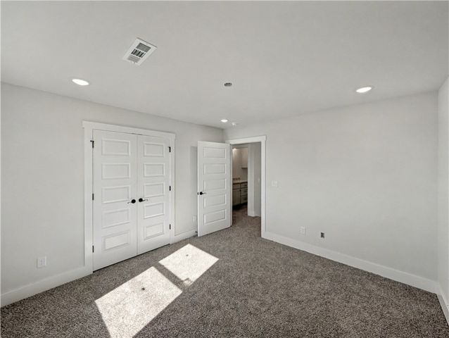 6905 SW Basswood Avenue, Bentonville, AR 72713