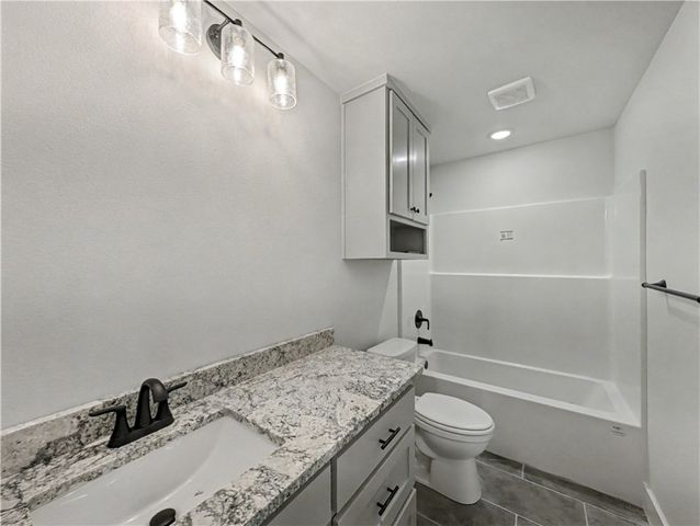 6905 SW Basswood Avenue, Bentonville, AR 72713