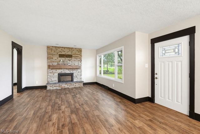 3882 State Route 43, Kent, OH 44240